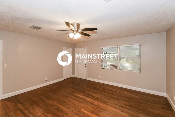 6653 Almond Ave - Photo 3 of 16