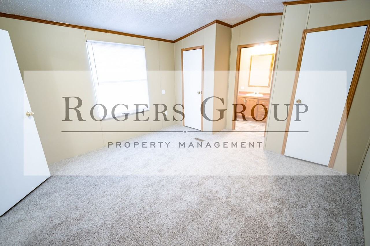 436 Tower Ln #6 - Photo 6 of 9