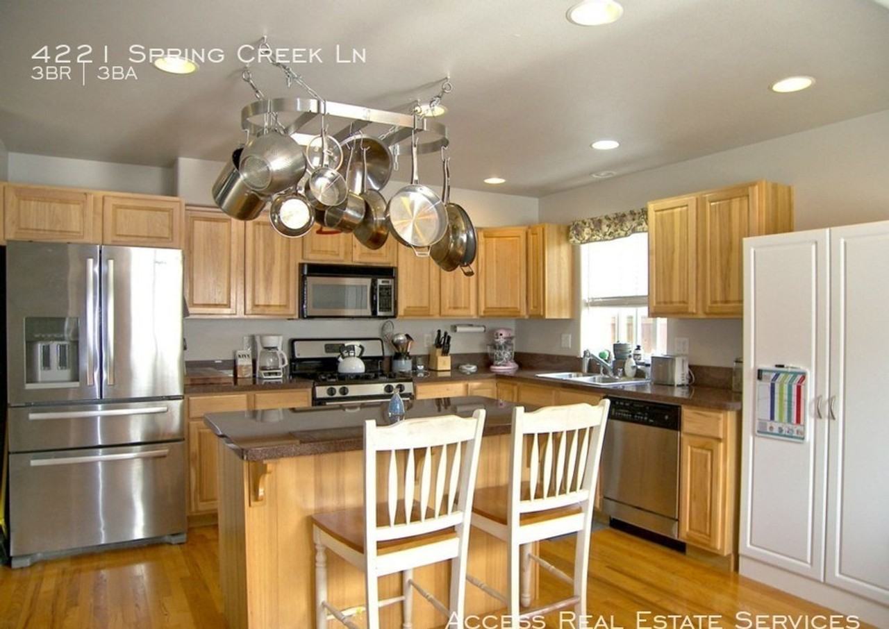 4221 Springcreek Ln - Photo 2 of 7