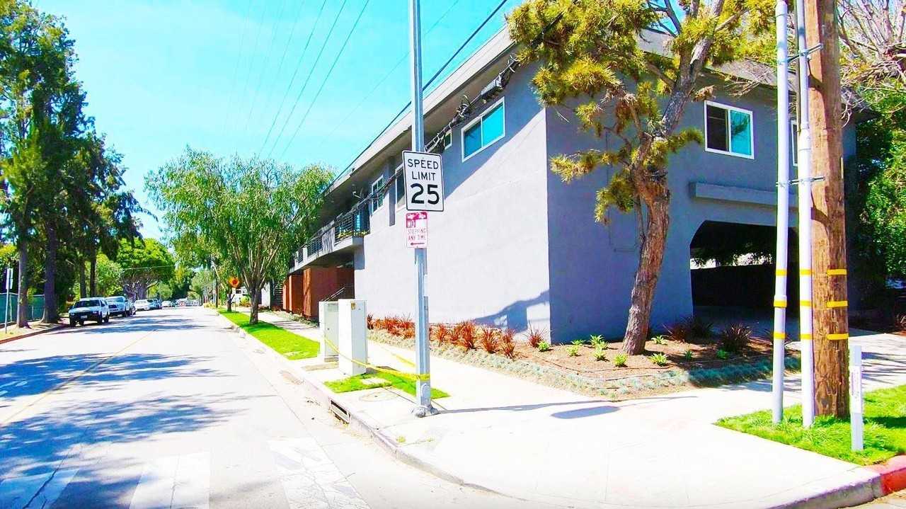 9301 Lucerne Ave - Photo 4 of 6