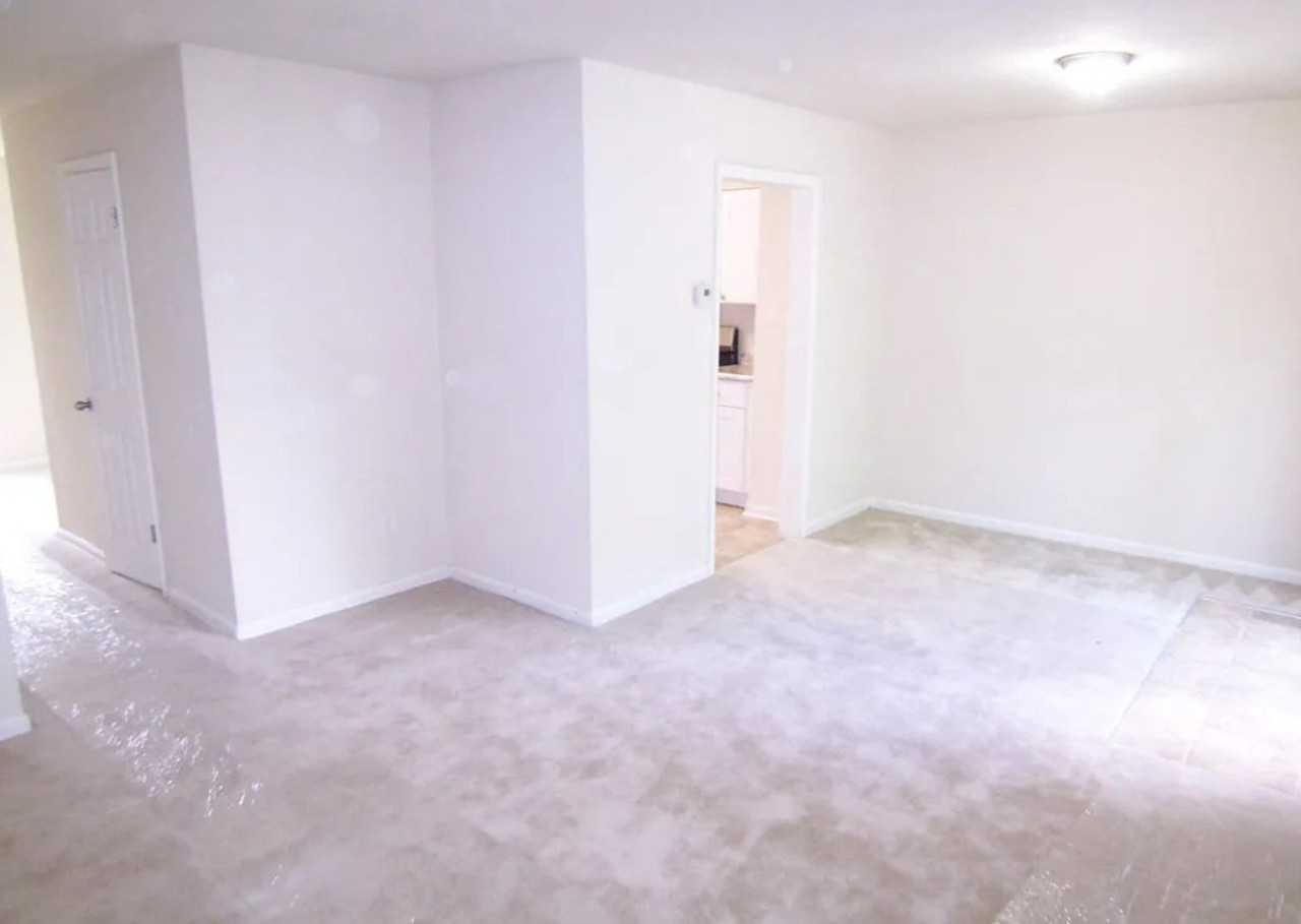 63 Krouse Ct - Photo 4 of 10