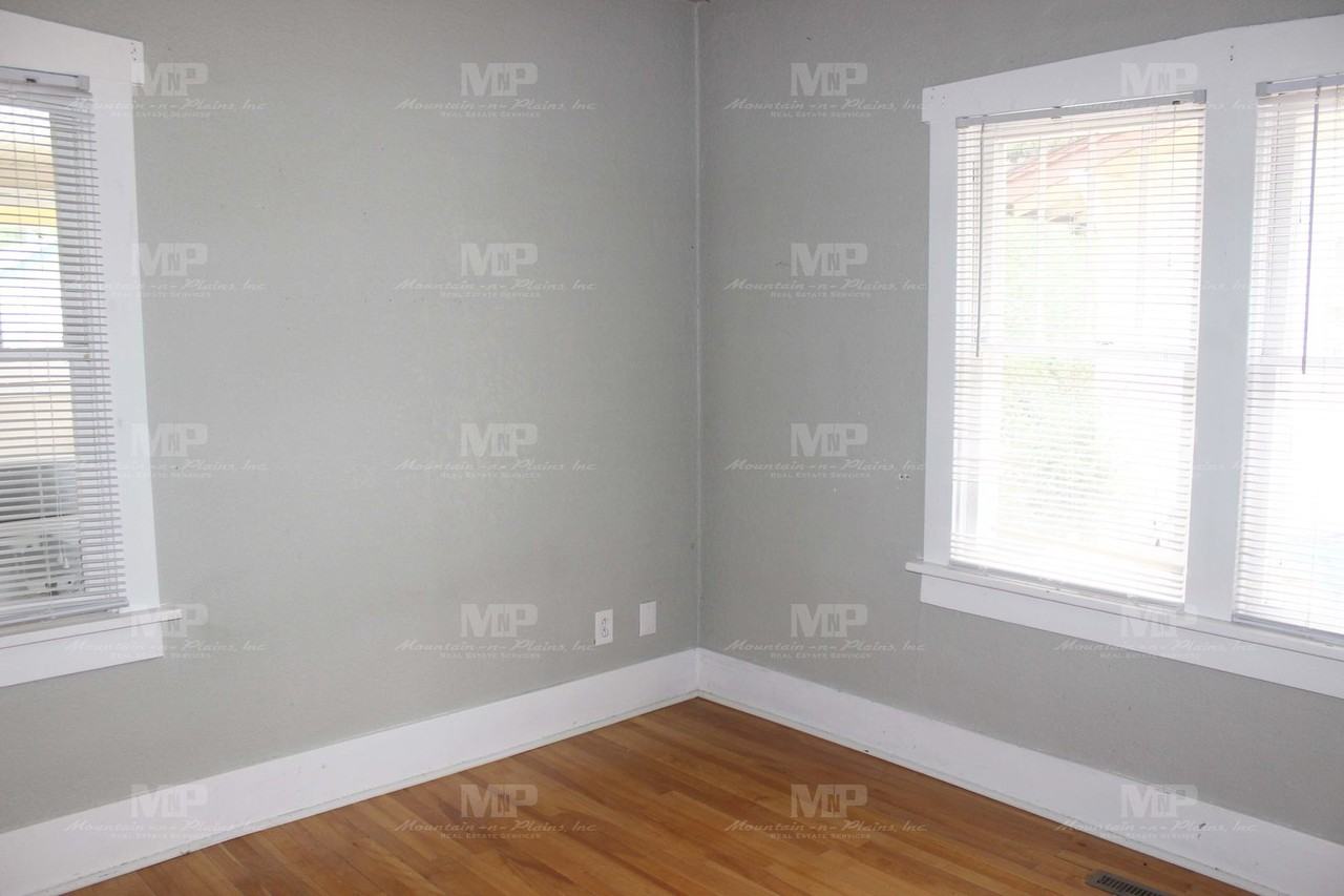 639 S Whitcomb St - Photo 5 of 17