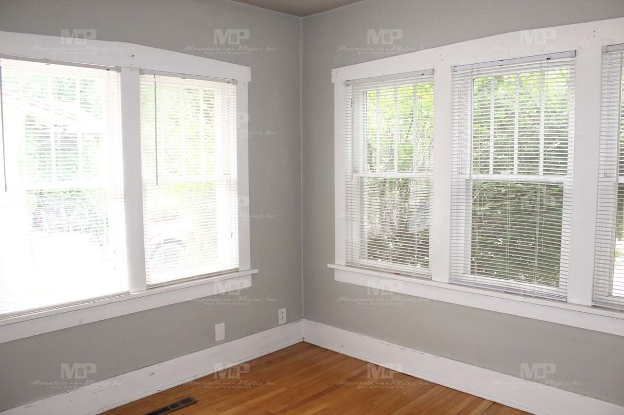 639 S Whitcomb St - Photo 7 of 17