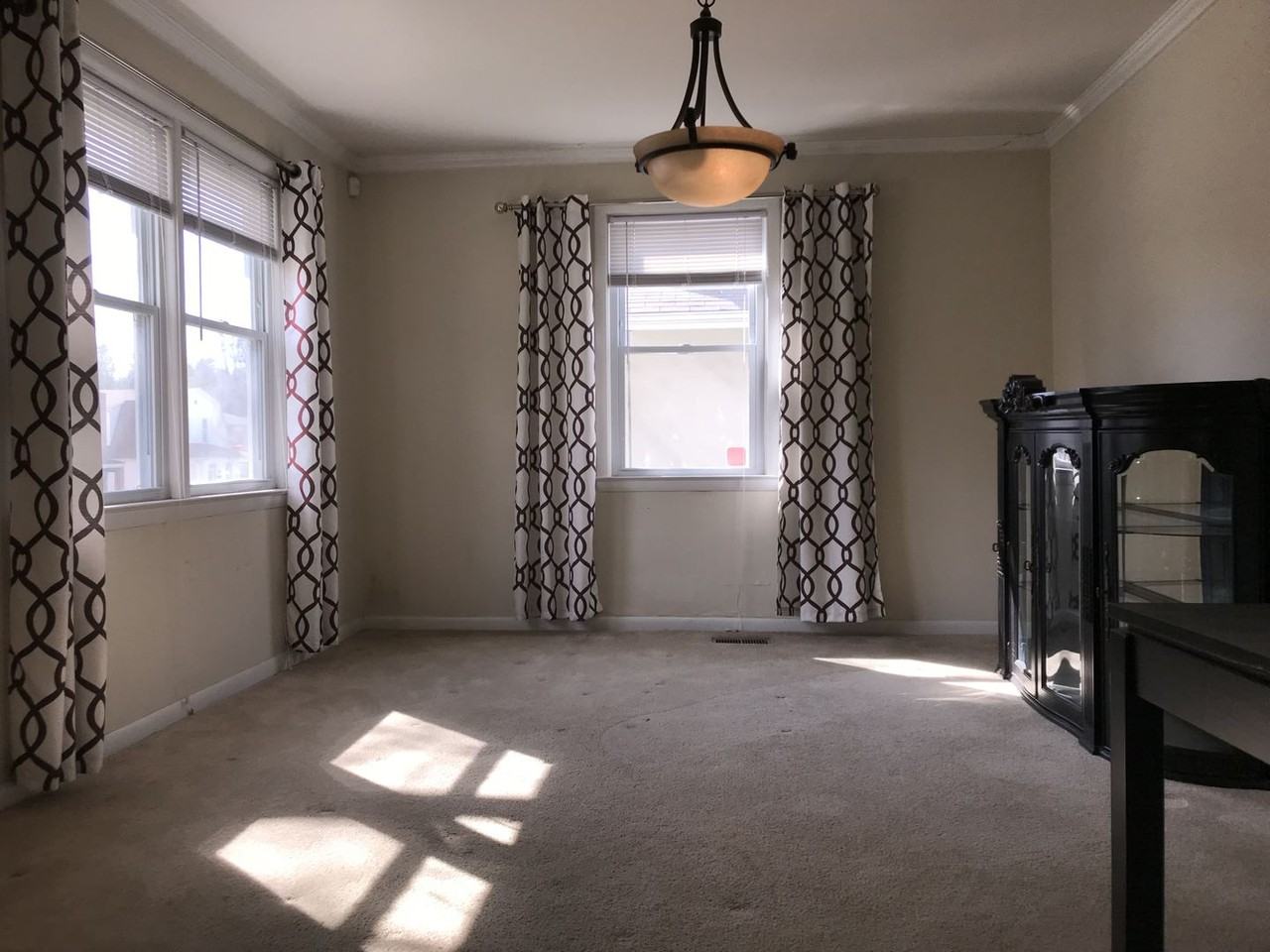 4210 Raspe Ave - Photo 6 of 40