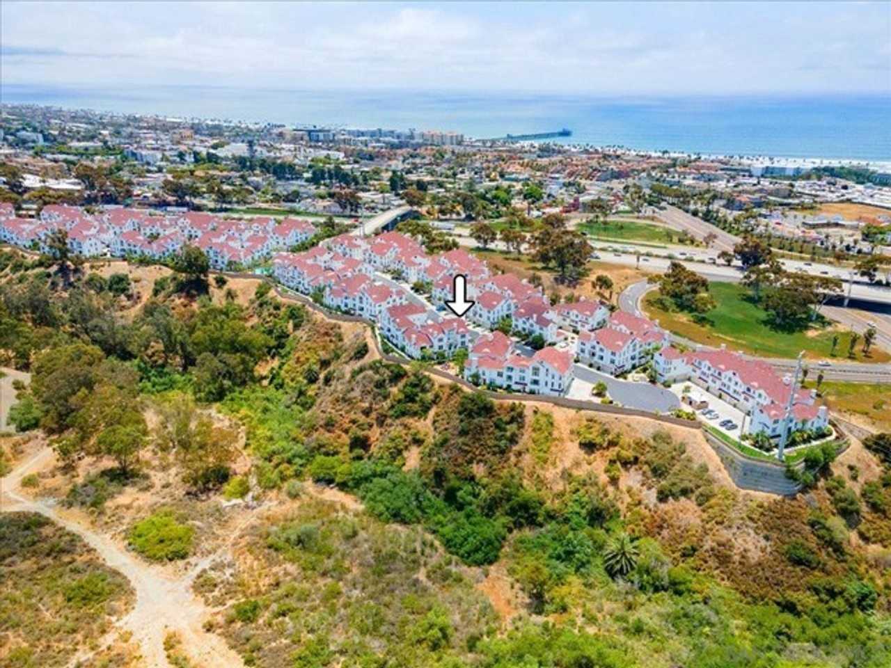 840 Harbor Cliff Way #299 - Photo 5 of 50