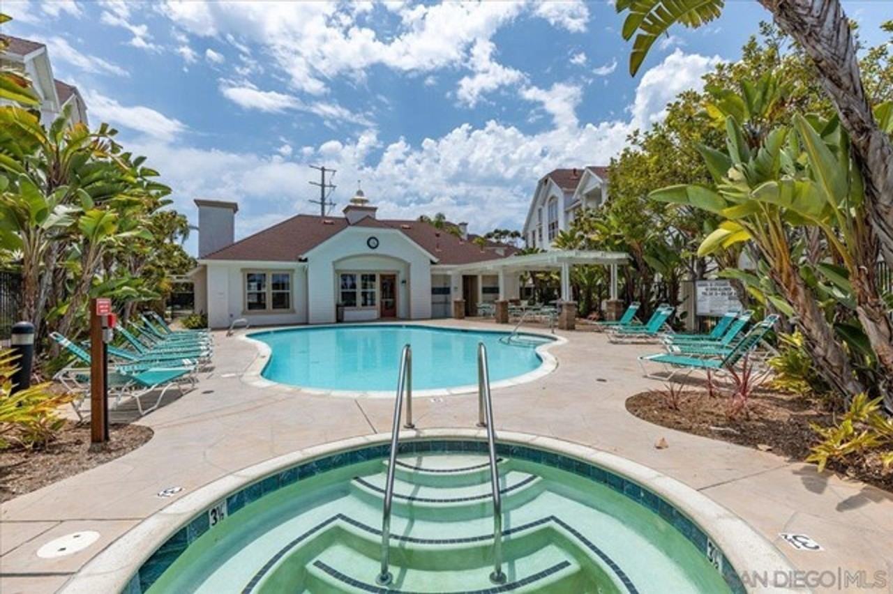 840 Harbor Cliff Way #299 - Photo 7 of 50