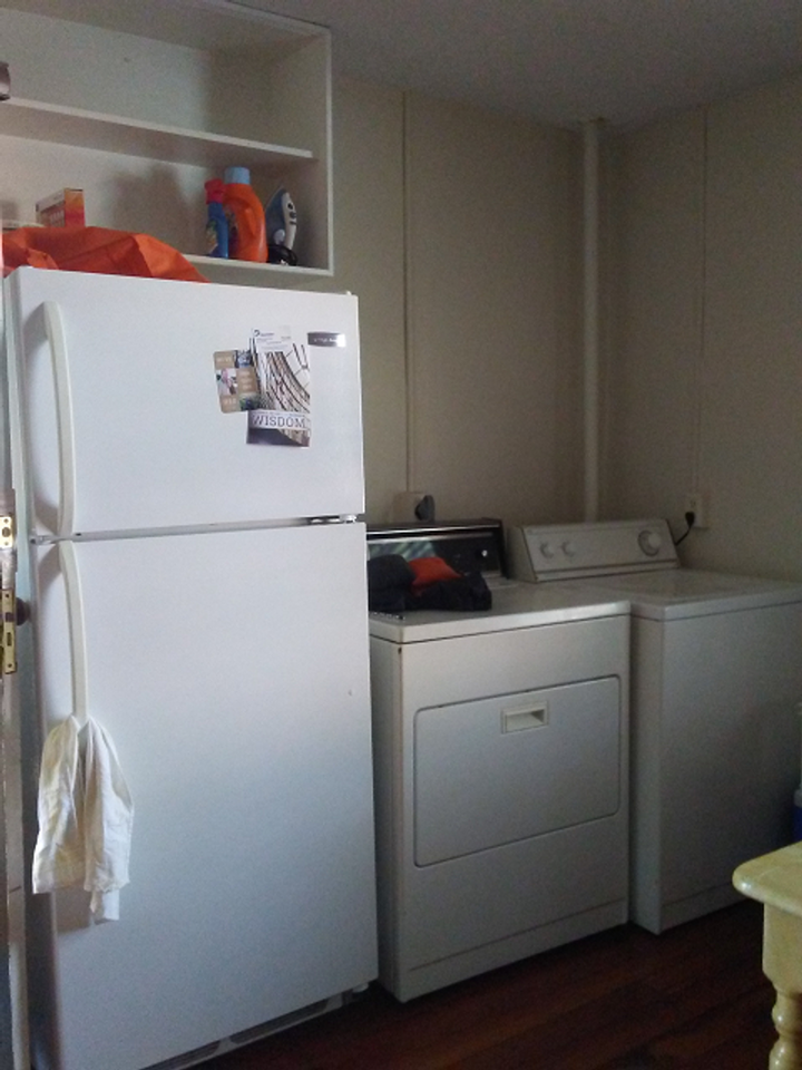 506 1/2 S Main St - Photo 2 of 9