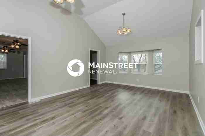 3601 N Osage St - Photo 5 of 18