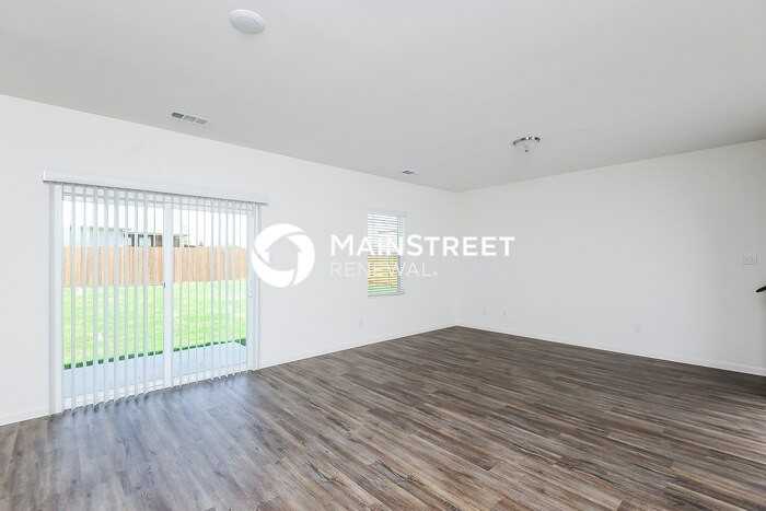 501 Canoe Way - Photo 4 of 17