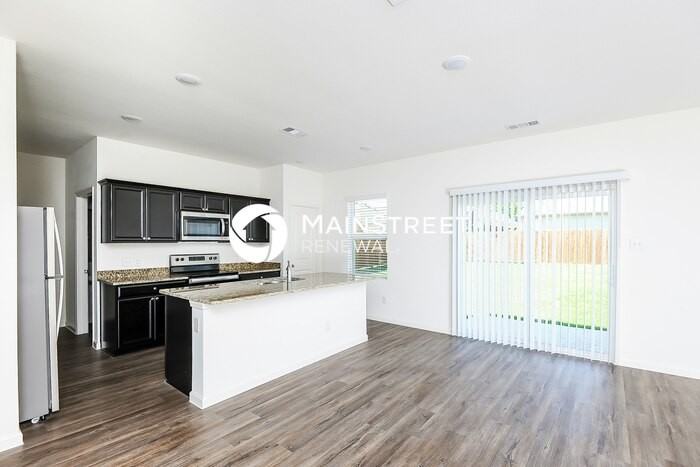 501 Canoe Way - Photo 7 of 17