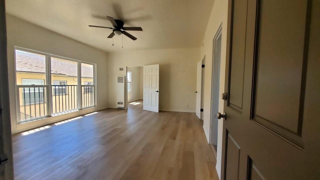 1212 - 1218 S Harvard Blvd - Photo 3 of 25