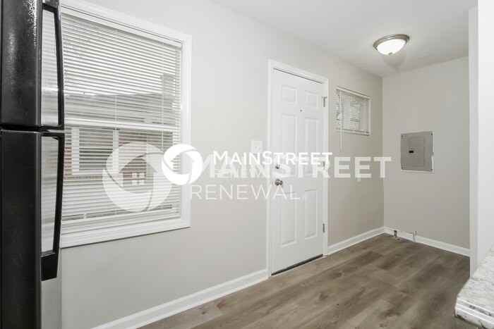 4723 N Richardt Ave - Photo 6 of 16
