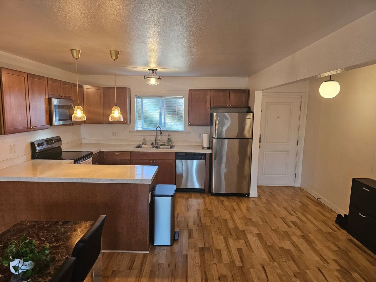 1012 S 27th St - Photo 5 of 26