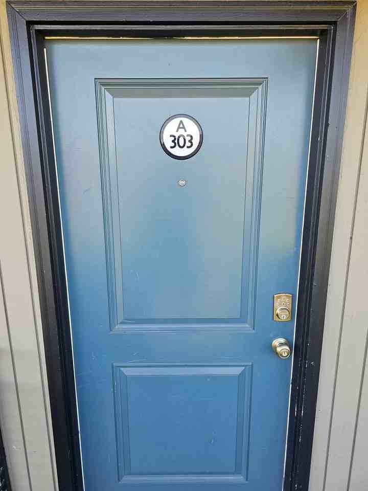 1012 S 27th St - Photo 6 of 26