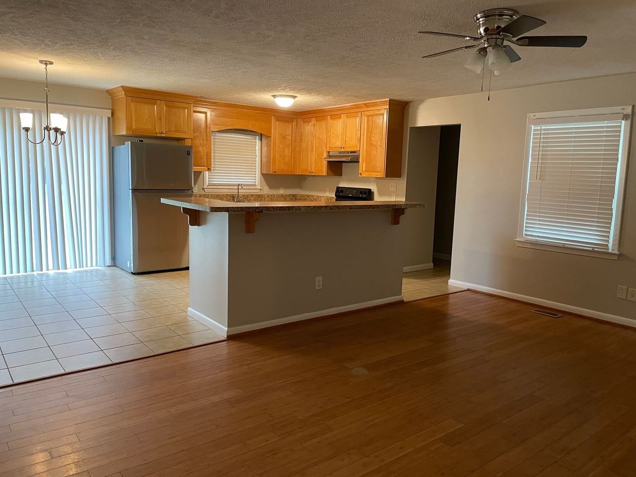 7511 Telfair Dr - Photo 3 of 14