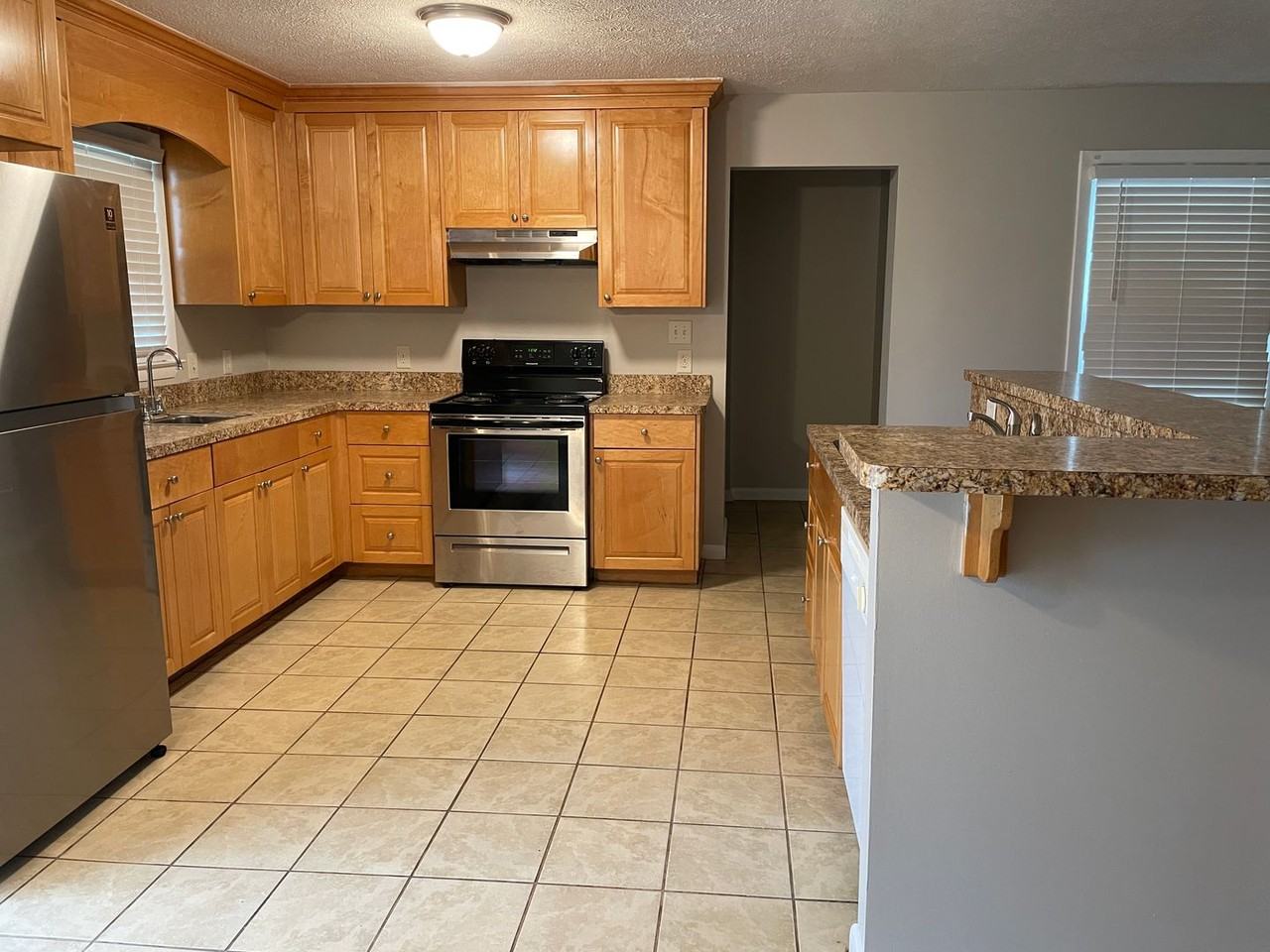 7511 Telfair Dr - Photo 5 of 14