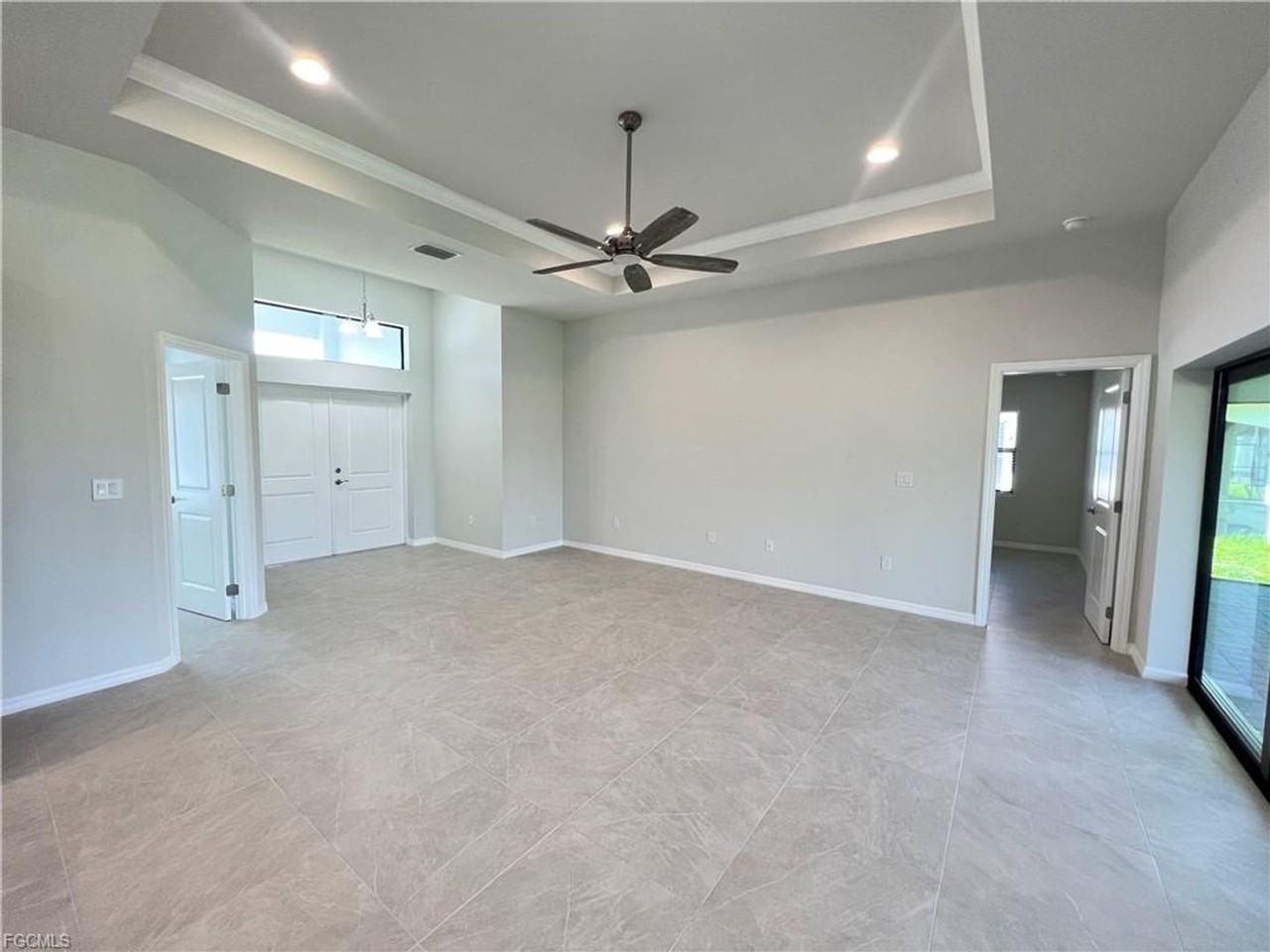 619 Nw 38th Pl - Photo 6 of 27