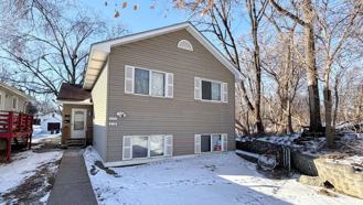 1033 21st Ave Se - Photo 1 of 1