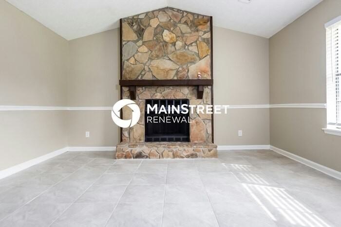 5722 Phillips Dr - Photo 4 of 15