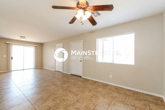 4184 E Market St - Photo 4 of 16