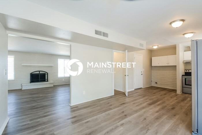 7321 E Lakeside Dr - Photo 4 of 16