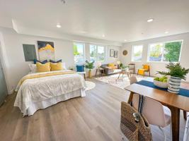 featured image of 9 Clark Pl