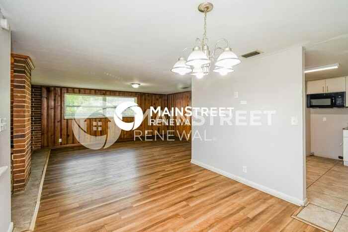 2329 Burgoyne Ct - Photo 6 of 15