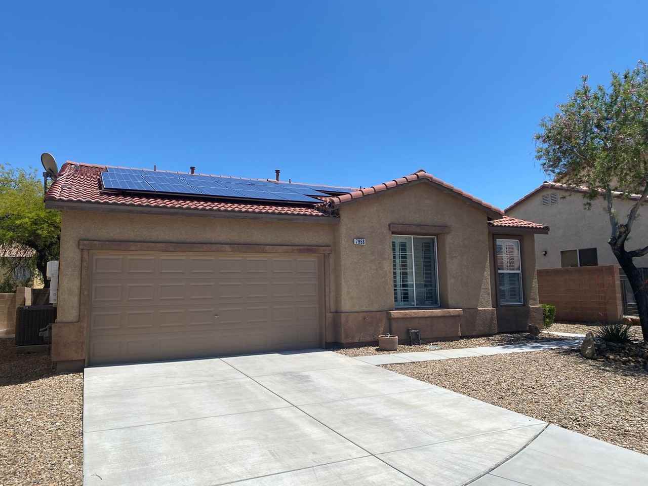 7956 Skyline View Ct - Photo 3 of 29