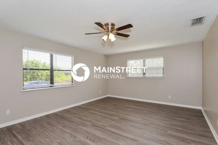 1153 S Hartsdale St - Photo 3 of 16