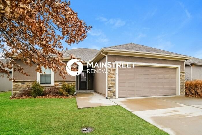 1516 Ne Jaclyn Dr - Photo 2 of 16