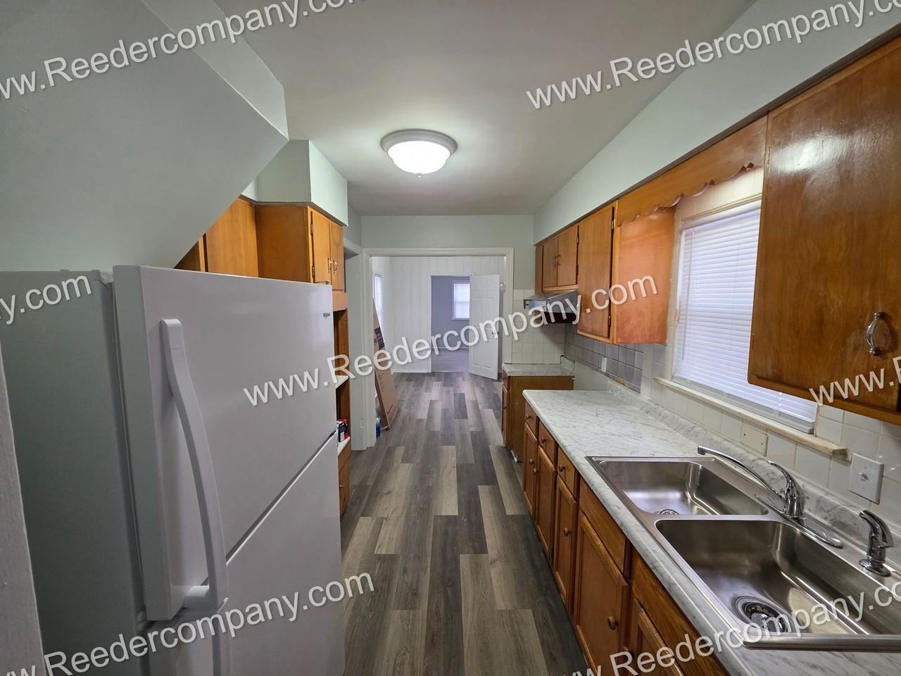 3017 Cleveland St - Photo 4 of 17