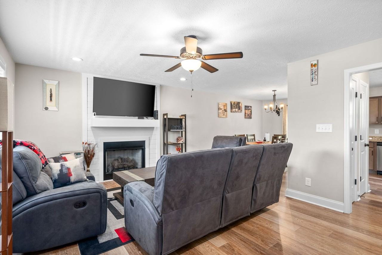 177 Bonnell Dr - Photo 5 of 26