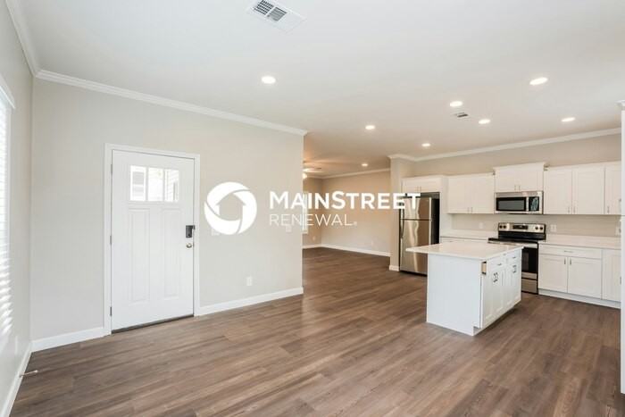 1311 28th St S - Photo 3 of 19