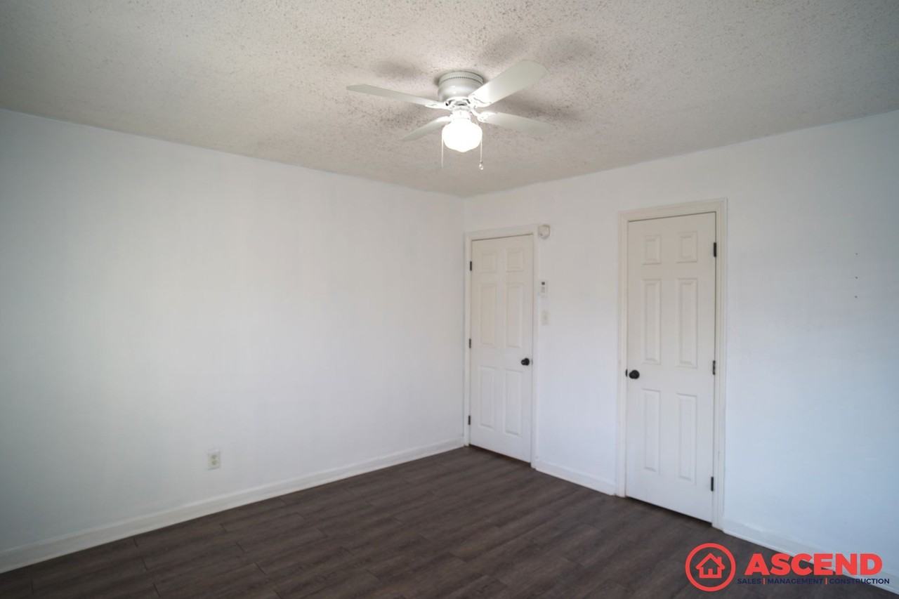 916 Castaic Ave - Photo 7 of 12