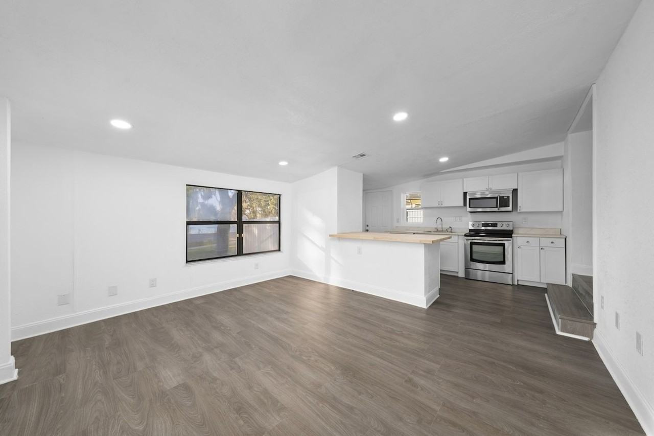 3815 S Summerlin Ave - Photo 6 of 28