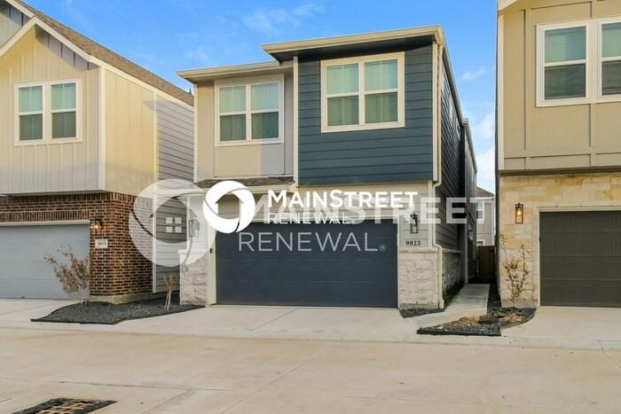 9813 Falling Fern Ln - Photo 4 of 17