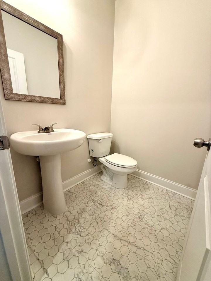 1278 Ainsworth Aly - Photo 7 of 23