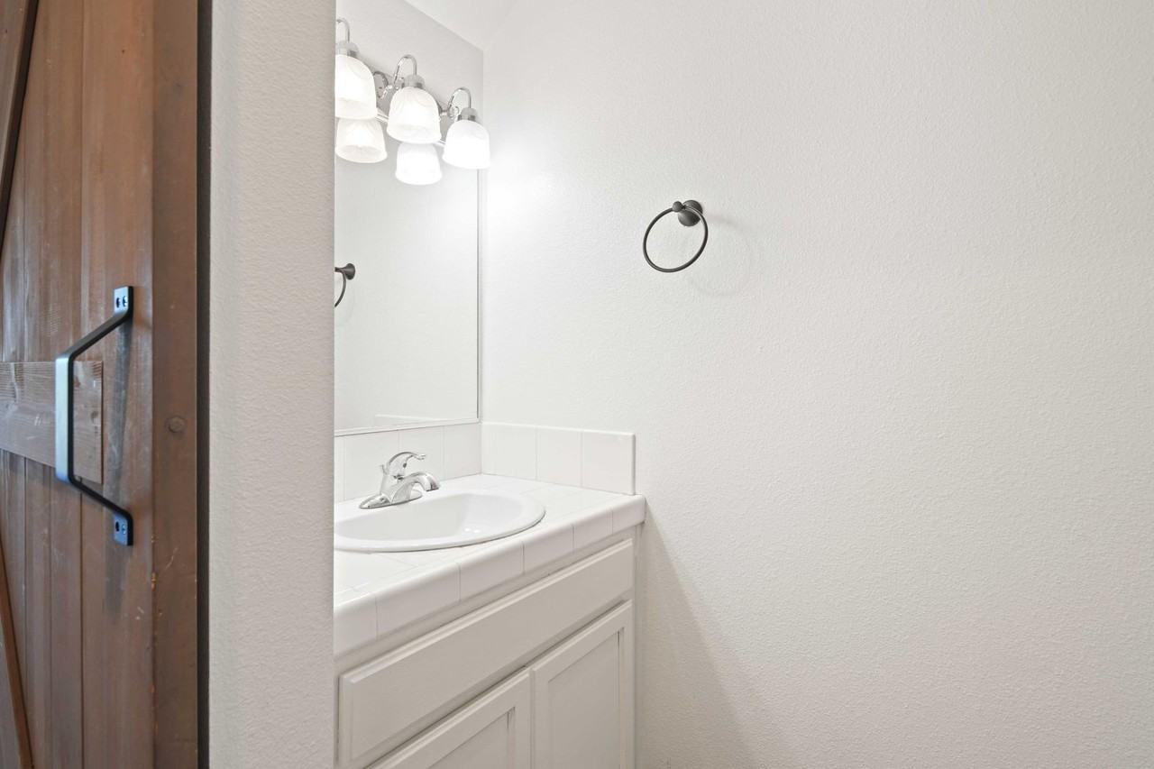 24518 Mcbean Pkwy #39 - Photo 4 of 36