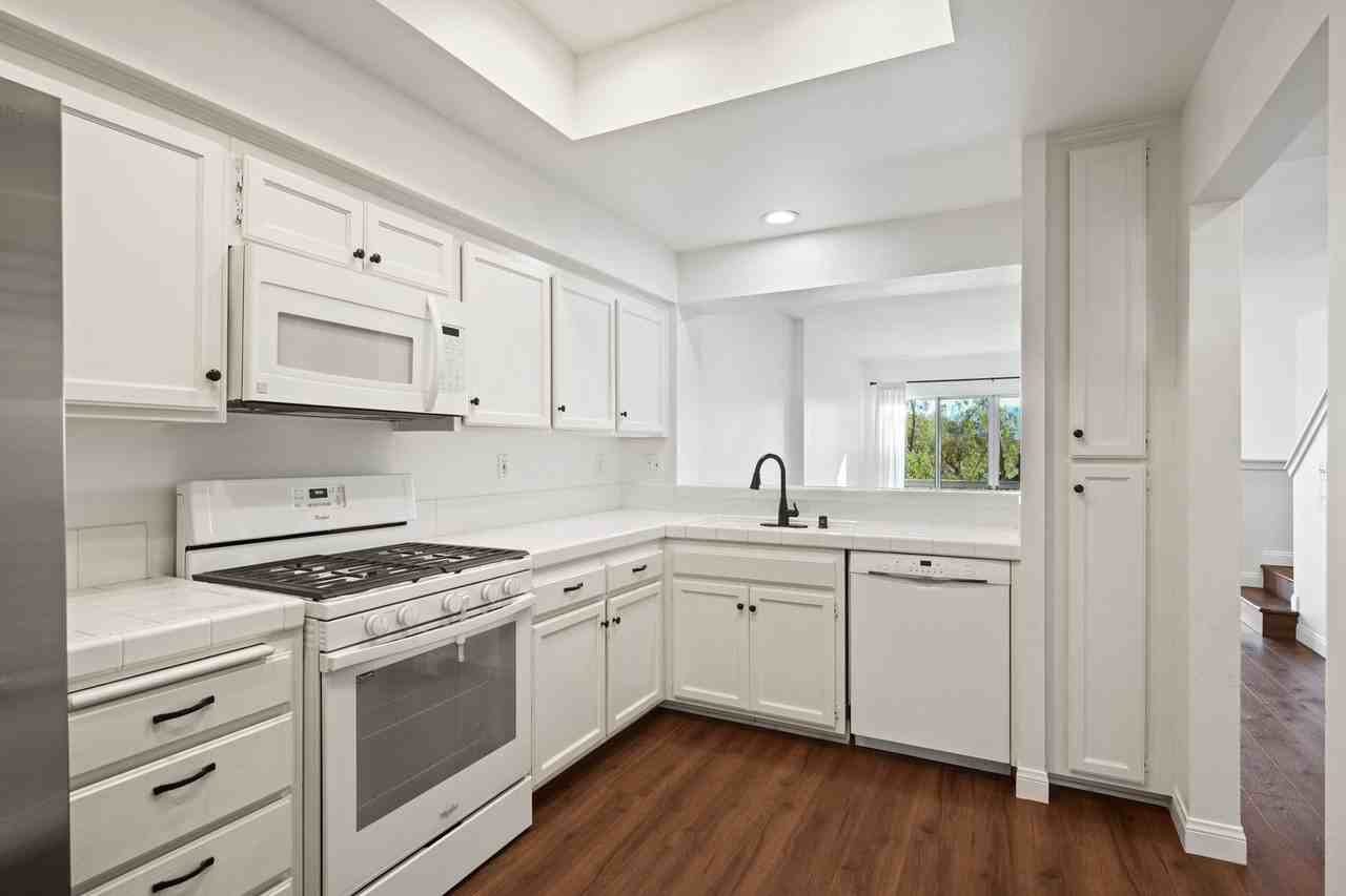 24518 Mcbean Pkwy #39 - Photo 7 of 36