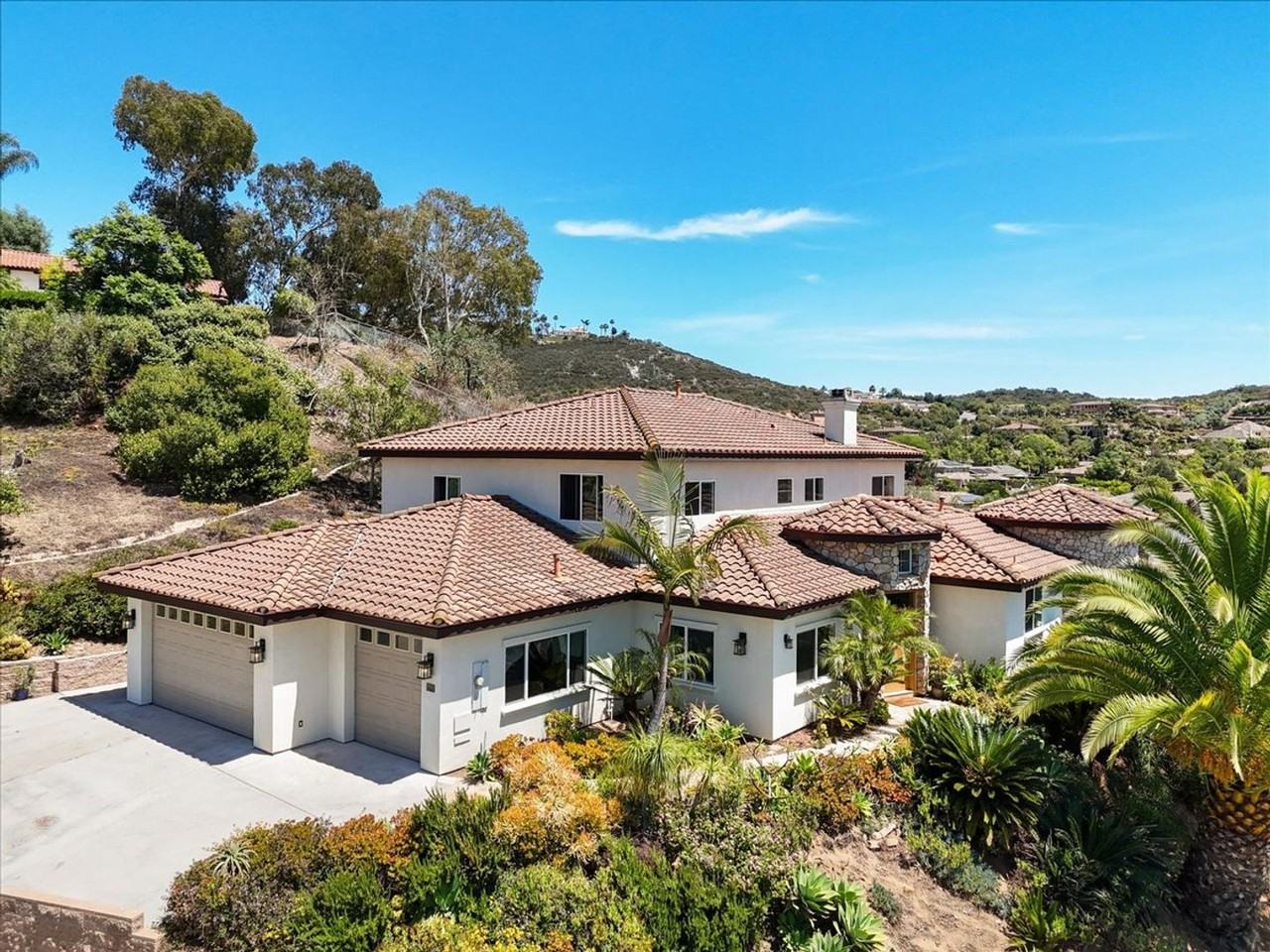 2342 Carioca Pl - Photo 2 of 35