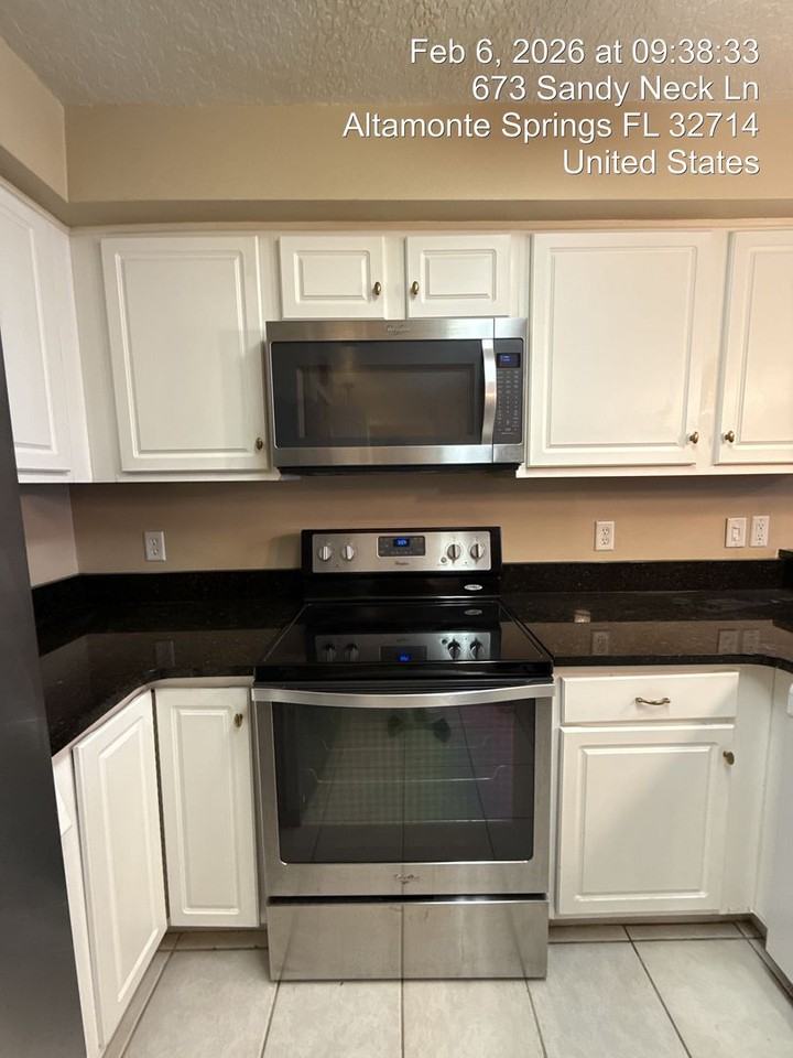 673 Sandy Neck Ln - Photo 6 of 48