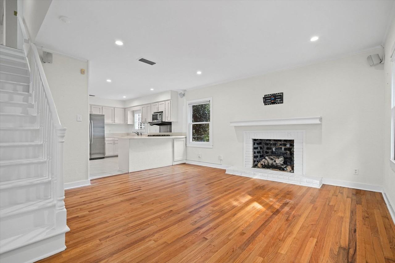 3521 Stillwood Ln W - Photo 6 of 28