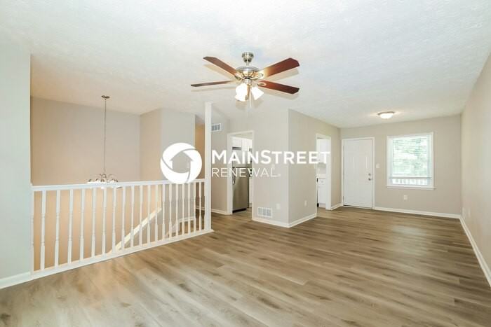 1743 Hunting Creek Ln Se - Photo 5 of 17