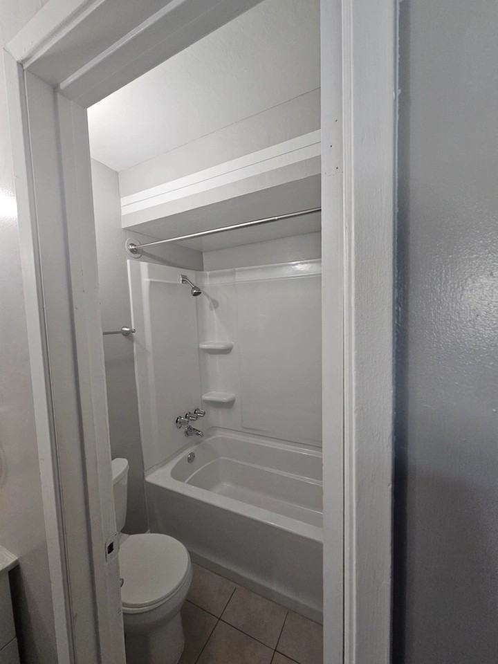 Canal Apartments - Photo 5 of 14