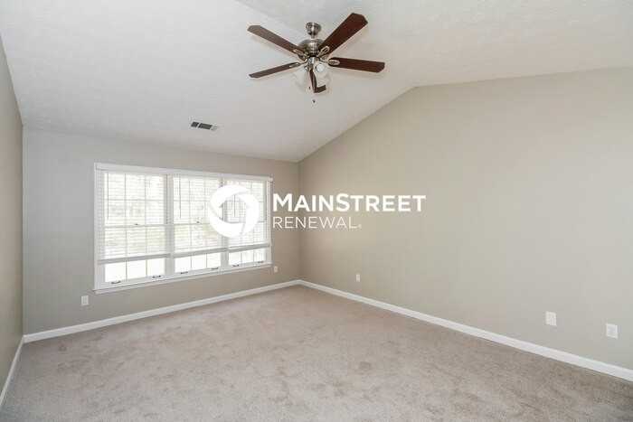 8418 Waverly Dr - Photo 4 of 17