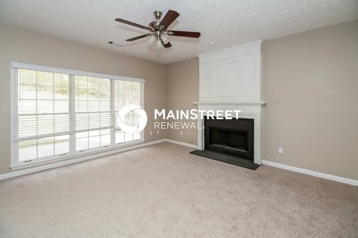 8418 Waverly Dr - Photo 5 of 17