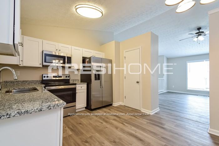 6474 Heritage Run - Photo 3 of 20