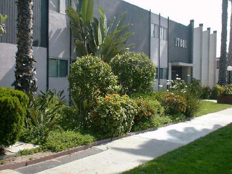 17801 Sherman Way, - Photo 2 of 17