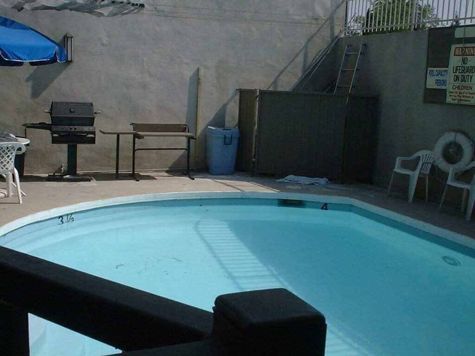 17801 Sherman Way, - Photo 5 of 17