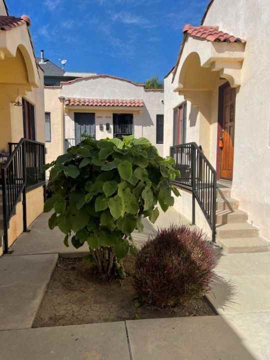 1111-1115 Douglas Street, - Photo 2 of 2